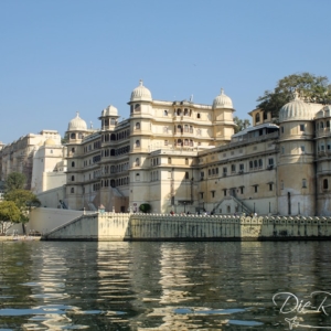 City Palace Museum City Palace Udaipur vom Wasser aus