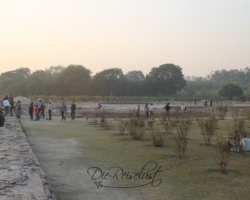 Fundament des schwarzen Taj Mahals, das der legende nach nicht fertig gestellt wurde Fundement des schwarzen Taj Mahals