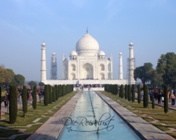 Vom Eingang aus hat man einen atemberaubenden Blick auf das Taj Mahal Eingang Taj Mahal