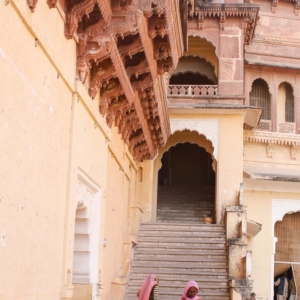 Die Bediensteten machen sauber im Meherangarh Fort Bediensteten machen sauber im Meherangarh Fort