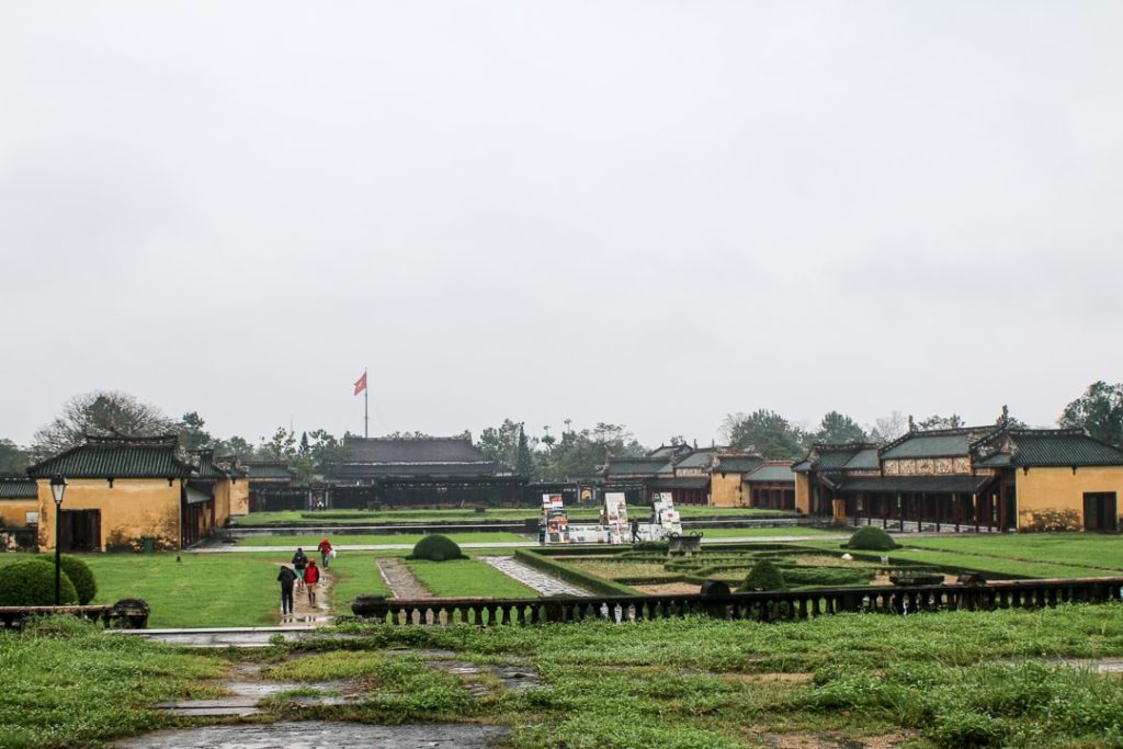 Blick in den Innenhof des Kaiserpalastes in Hue